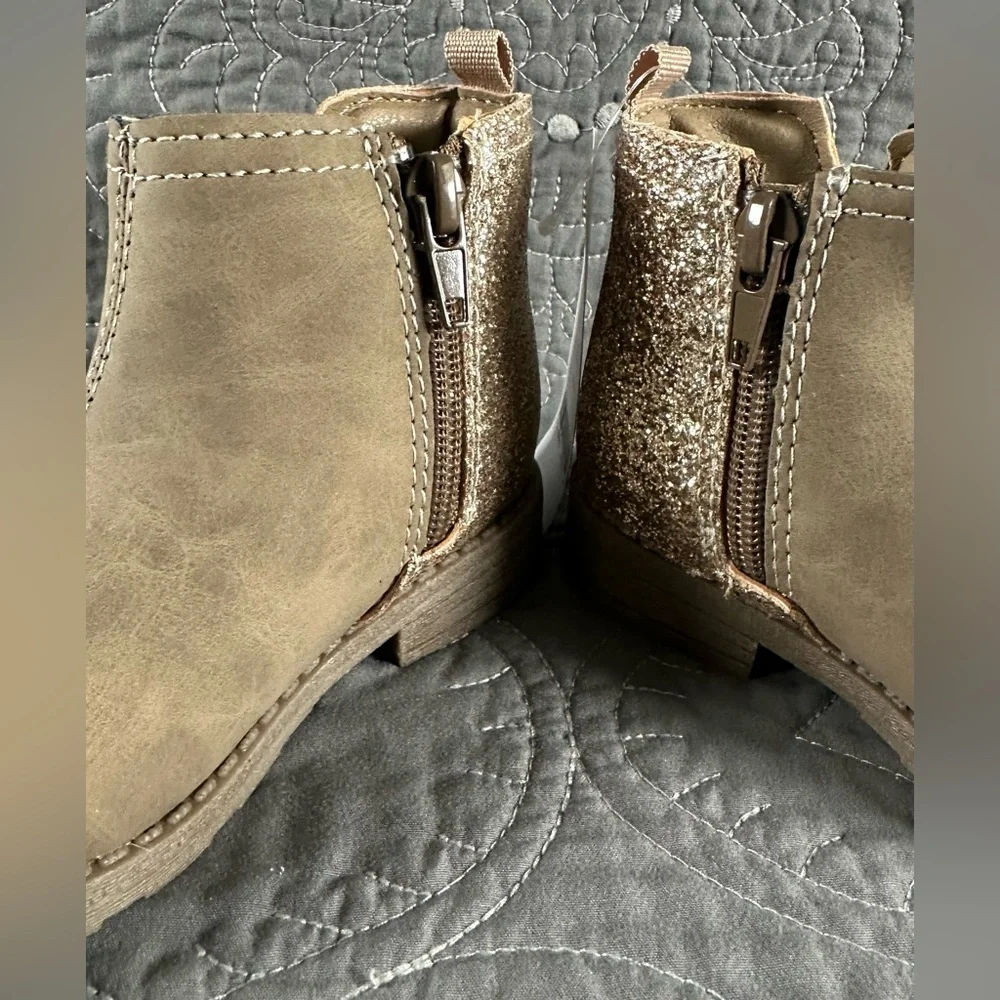 Carter’s Toddler Girls Taupe Liana Chelsea Boots NWT/box Various Sizes